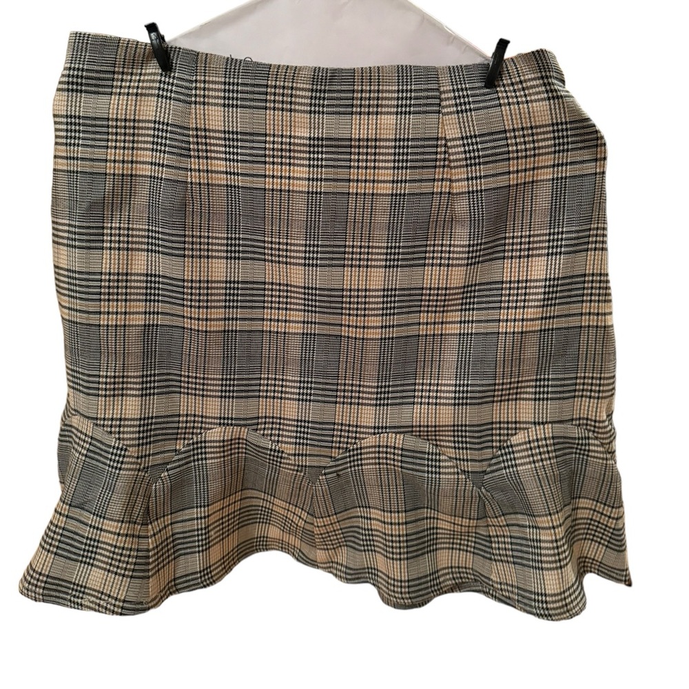 mini skirt plaid ruffle size M